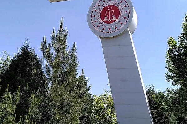 Konya Adalet Sarayı - Resim 13