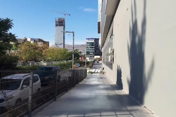 Uğur Okulları İzmir Bayraklı Kampüsü - Resim 2