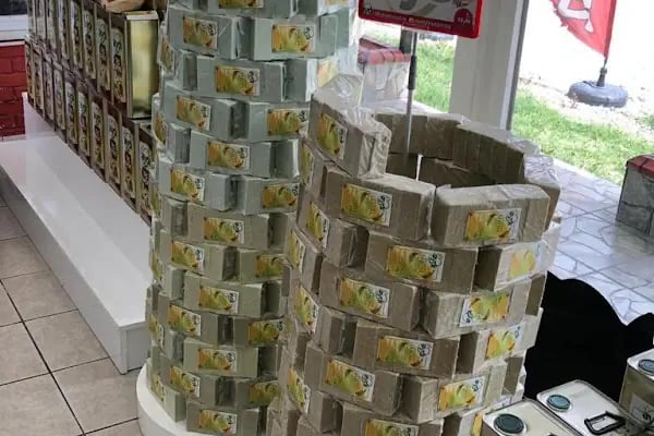 Aydı Zeytin Zeytinyağı Fabrika Satış Mağazası - Resim 7