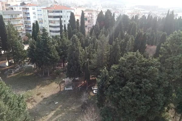 Aliağa Asri Mezarlığı - Resim 3