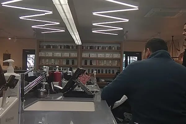 Salon Gökhan Çeklü - Resim 10
