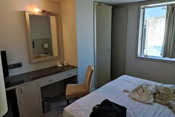 Palm Inn Hotel - Resim 9