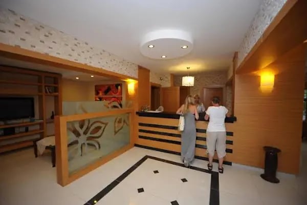 Suite Laguna Hotel - Resim 9