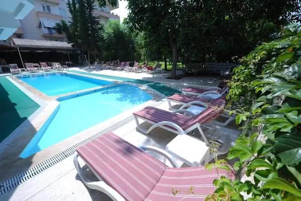 Suite Laguna Hotel - Resim 6