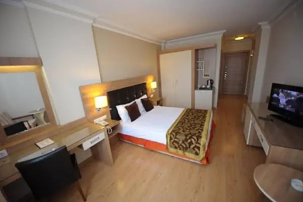 Suite Laguna Hotel - Resim 15