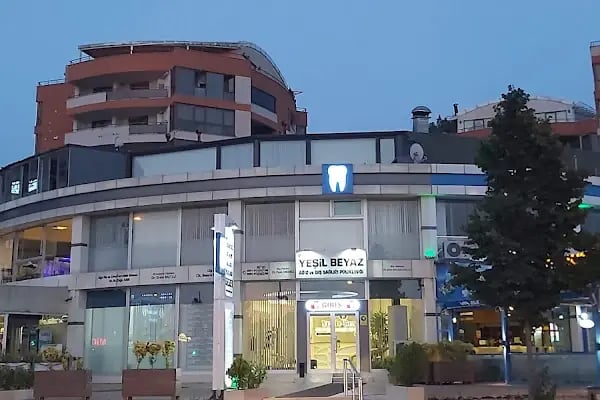 Yeşil Beyaz Ağız ve Diş Sağlığı Kliniği - Resim 12