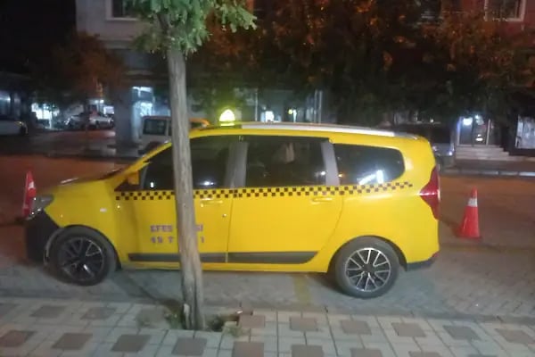 Efes Taksi Durağı(Koza Pazarı Mevkii) - Resim 3