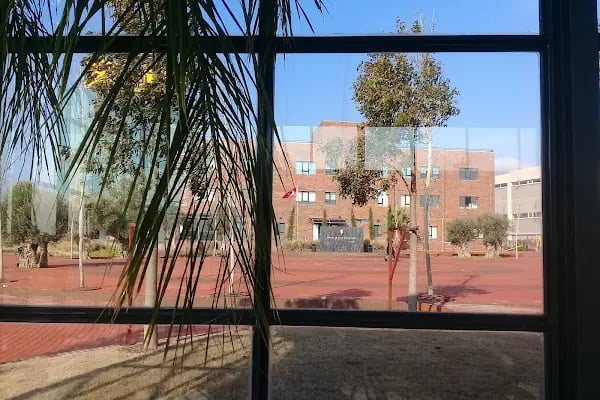 Dokuz Eylül Koleji Gaziemir Kampüsü - Resim 13