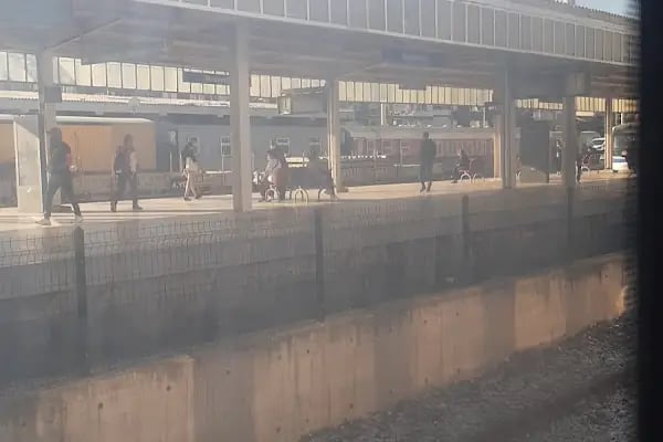 Menemen TCDD Tren Garı - Resim 2