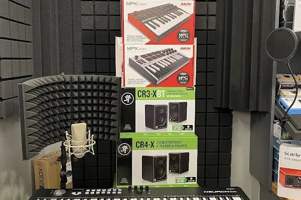 Elit Müzik Şişli - Stüdyo Ses Sistemleri Showroom - Resim 4