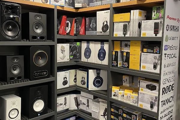 Elit Müzik Şişli - Stüdyo Ses Sistemleri Showroom - Resim 7