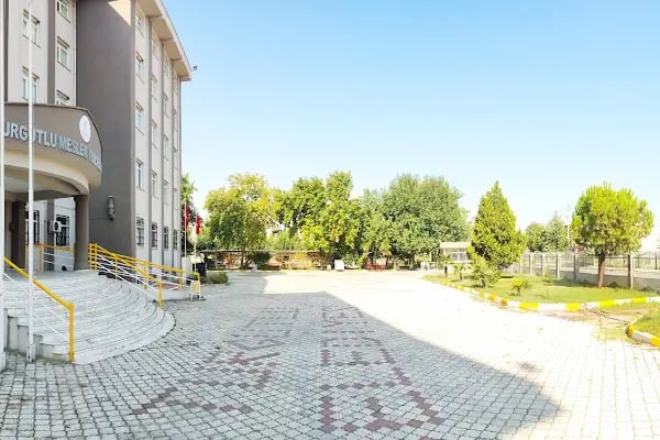 MCBÜ, Turgutlu Meslek Yüksekokulu - Resim 3