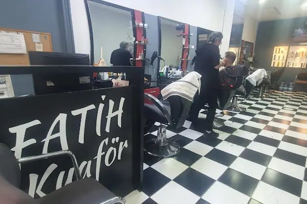 Deluxe's Barber Shop - Resim 2