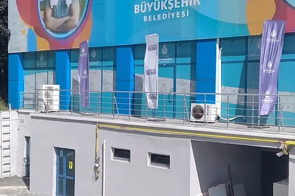 İBB Çakmak Yüzme Havuzu - Resim 13