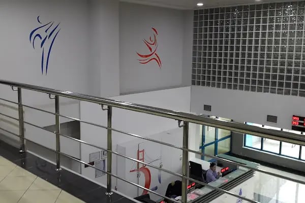 İBB Çakmak Yüzme Havuzu - Resim 19