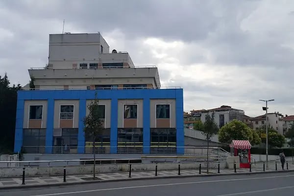 İBB Çakmak Yüzme Havuzu - Resim 20