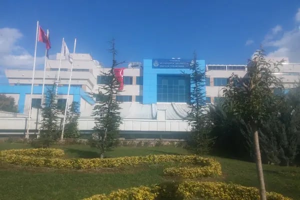 İBB Çakmak Yüzme Havuzu - Resim 7