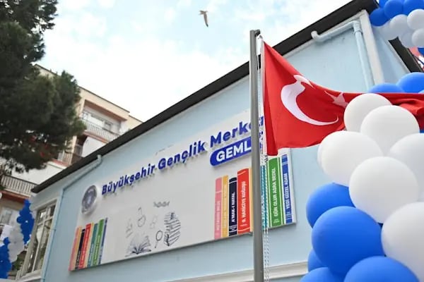 BURSA BÜYÜKŞEHİR BELEDİYESİ GEMLİK GENÇLİK MERKEZİ - Resim 4