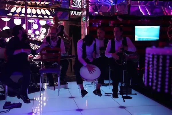 Yeni Hisar Gazinosu(Bursanın Eğlence Merkezi, Bursa Eğlence Mekanları) - Resim 13