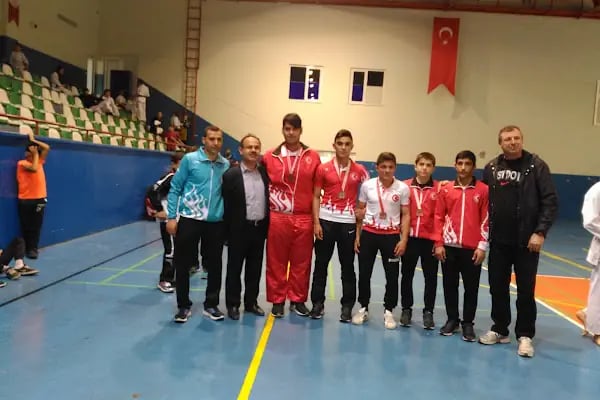 Gürsu Kapalı Spor Salonu - Resim 5