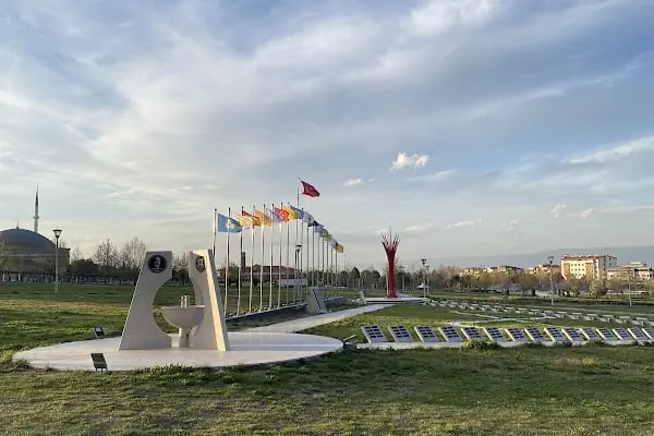 Pamukkale Üniversitesi Kınıklı Kampüsü - Resim 19