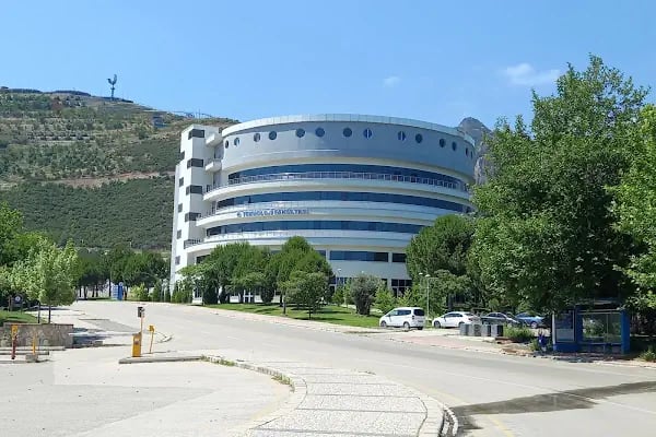 Pamukkale Üniversitesi Kınıklı Kampüsü - Resim 2