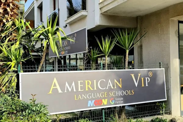 American VIP Dil Okulları Bornova Çamdibi Şubesi - Resim 3