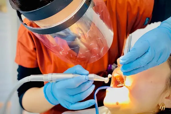 İrem Çarşı Diş Kliniği - Dentaem - Resim 19