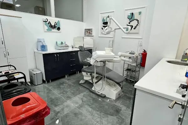 İrem Çarşı Diş Kliniği - Dentaem - Resim 17