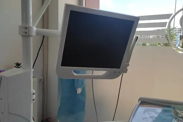 İrem Çarşı Diş Kliniği - Dentaem - Resim 11