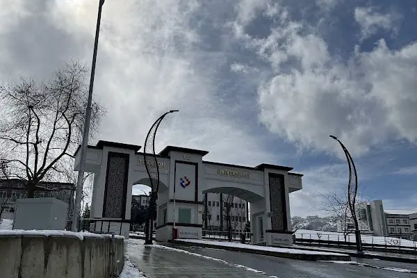 Trabzon Üniversitesi - Resim 11
