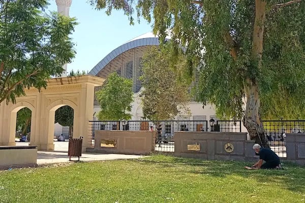 Yeniköy Kapalı Pazar Yeri - Resim 16