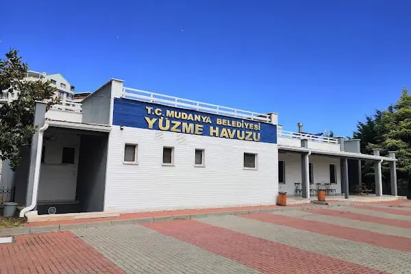 Mudanya Belediyesi Yüzme Havuzu - Resim 4