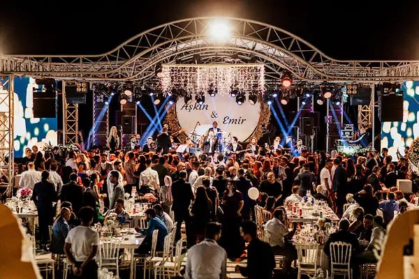 Karnaval Luxury - Resim 1