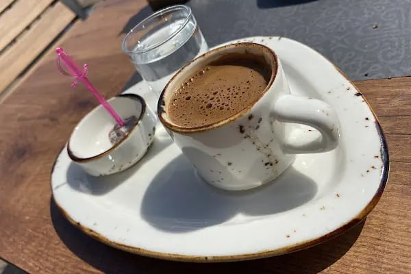 Altındağ Belediyesi AKM Cafe ve Kütüphane - Resim 2