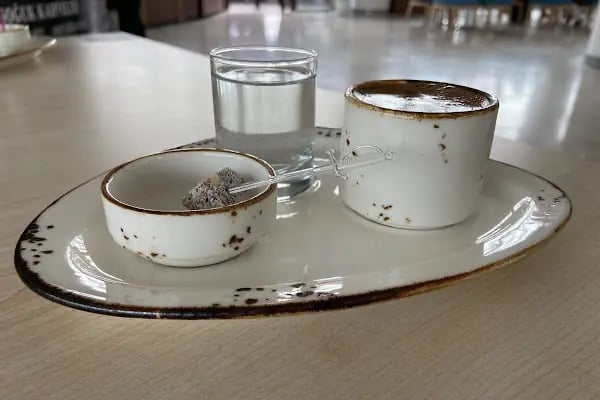 Altındağ Belediyesi AKM Cafe ve Kütüphane - Resim 3