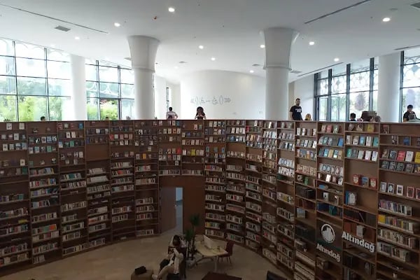 Altındağ Belediyesi AKM Cafe ve Kütüphane - Resim 20