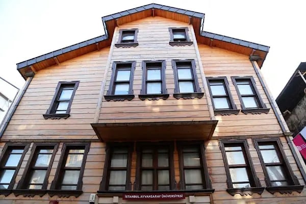 Istanbul Ayvansaray Üniversitesi - Resim 5