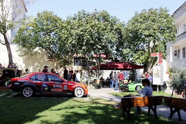 Istanbul Ayvansaray Üniversitesi - Resim 9
