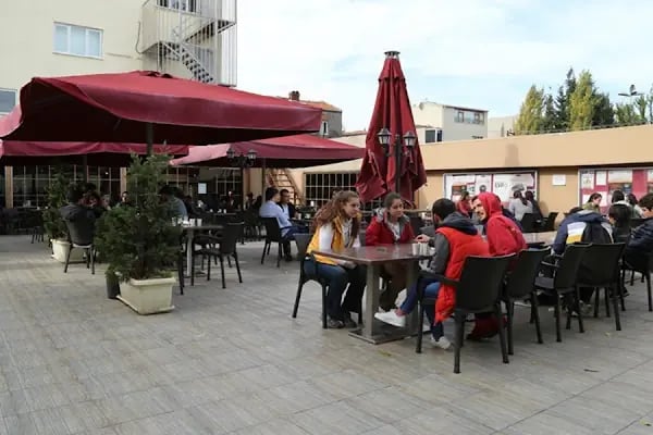 Istanbul Ayvansaray Üniversitesi - Resim 17