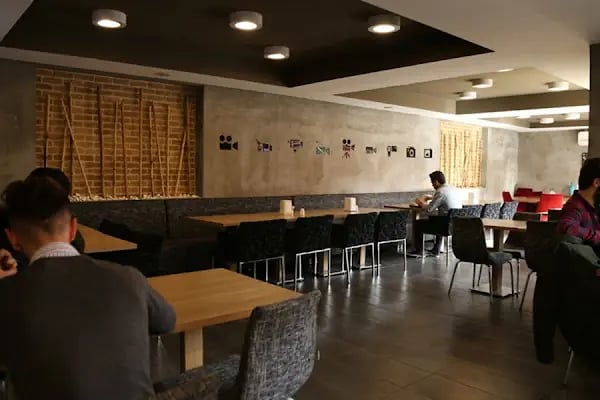 Istanbul Ayvansaray Üniversitesi - Resim 4