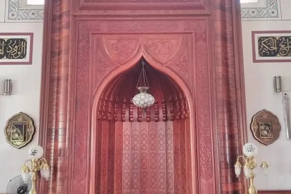Hacı Hüseyin Cami - Resim 14