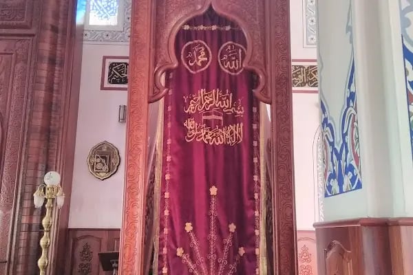 Hacı Hüseyin Cami - Resim 16