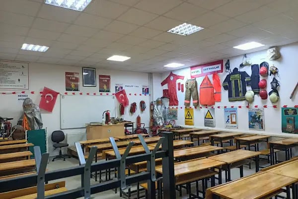 Kocaeli Üniversitesi İzmit Meslek Yüksekokulu - Resim 9
