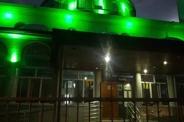 Yeni Karaman Cami - Resim 12
