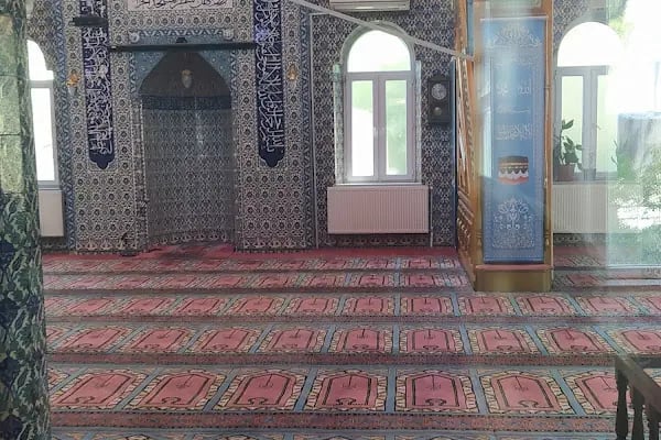 Yeni Karaman Cami - Resim 9