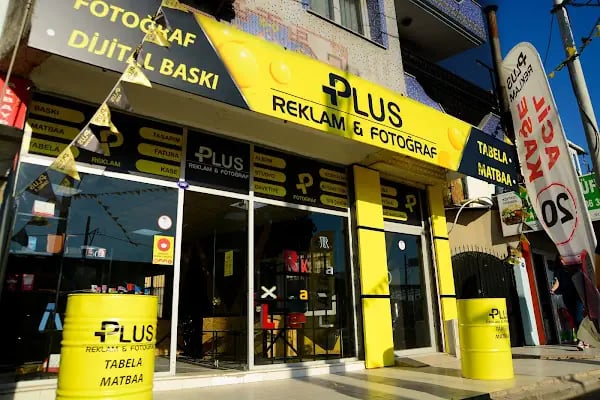 Plus Reklam İzmir Tabela Matbaa Dijital Baskı Merkezi - Resim 3