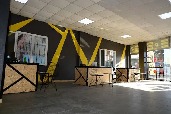 Plus Reklam İzmir Tabela Matbaa Dijital Baskı Merkezi - Resim 2