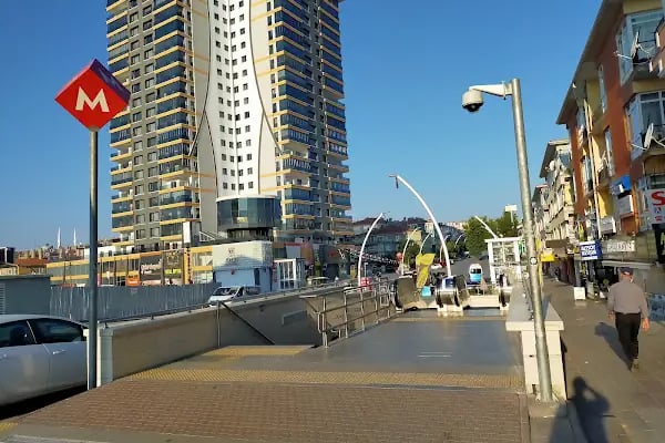 Dutluk Metro Durağı - Resim 1