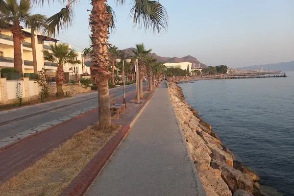 Turiya Hotel - Resim 1